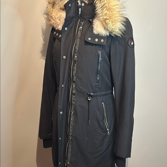Ski Jacket with Faux Fur Hood and Insulation - Picture 10 of 17
